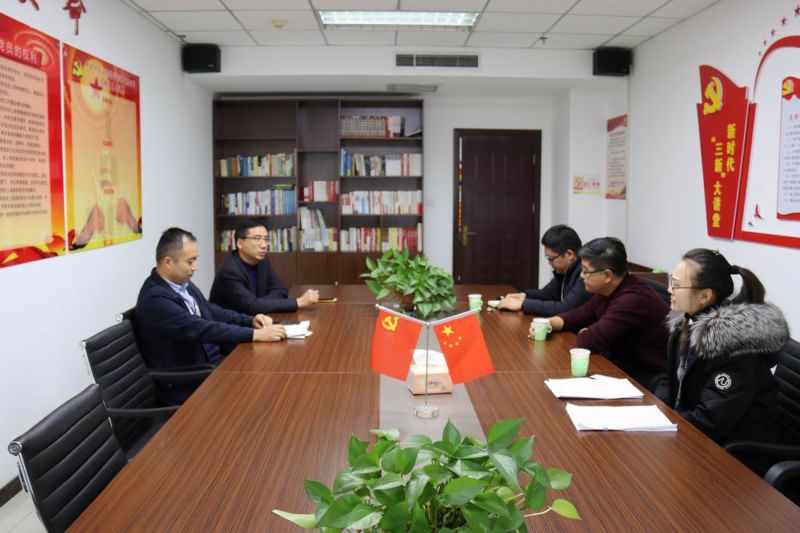 洛龙区金融局领导莅临国鑫担保调研